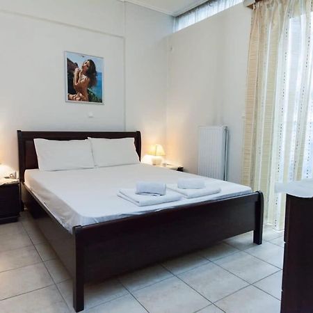 Scenic Balcony Apt In Vibrant Petralona Athens Exterior photo