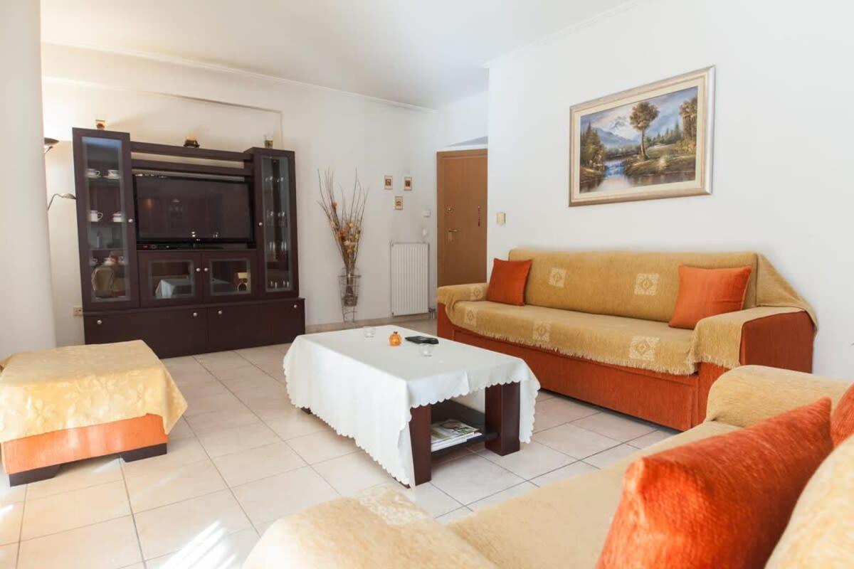 Scenic Balcony Apt In Vibrant Petralona Athens Exterior photo