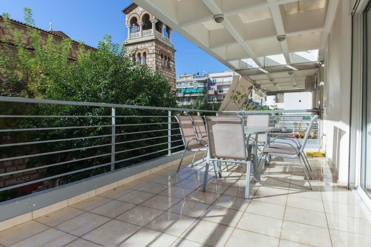 Scenic Balcony Apt In Vibrant Petralona Athens Exterior photo