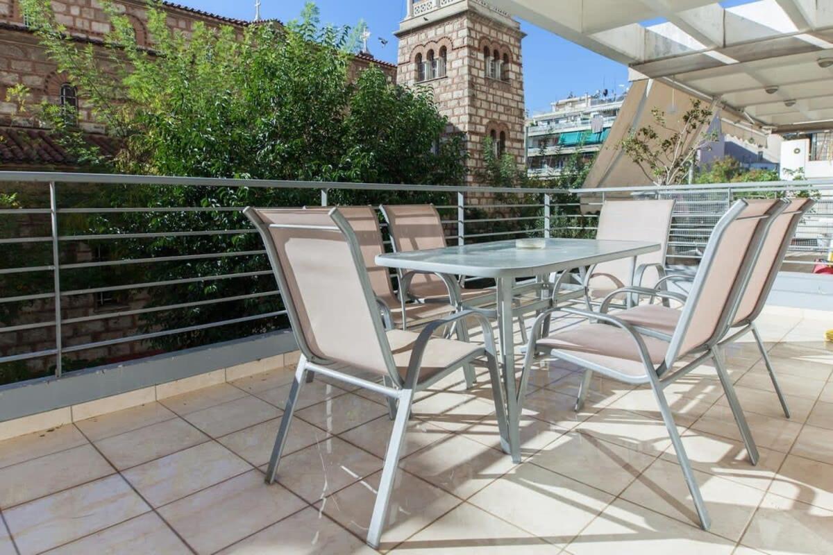 Scenic Balcony Apt In Vibrant Petralona Athens Exterior photo